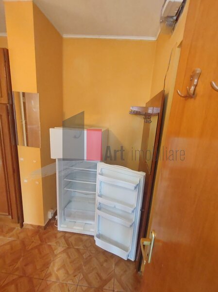 Tineretului, vanzare garsoniera